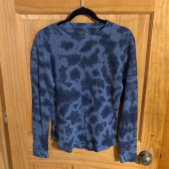 Time and Tru Navy Tie-Dye Long Sleeve Top Size Medium - Picture 1 of 4